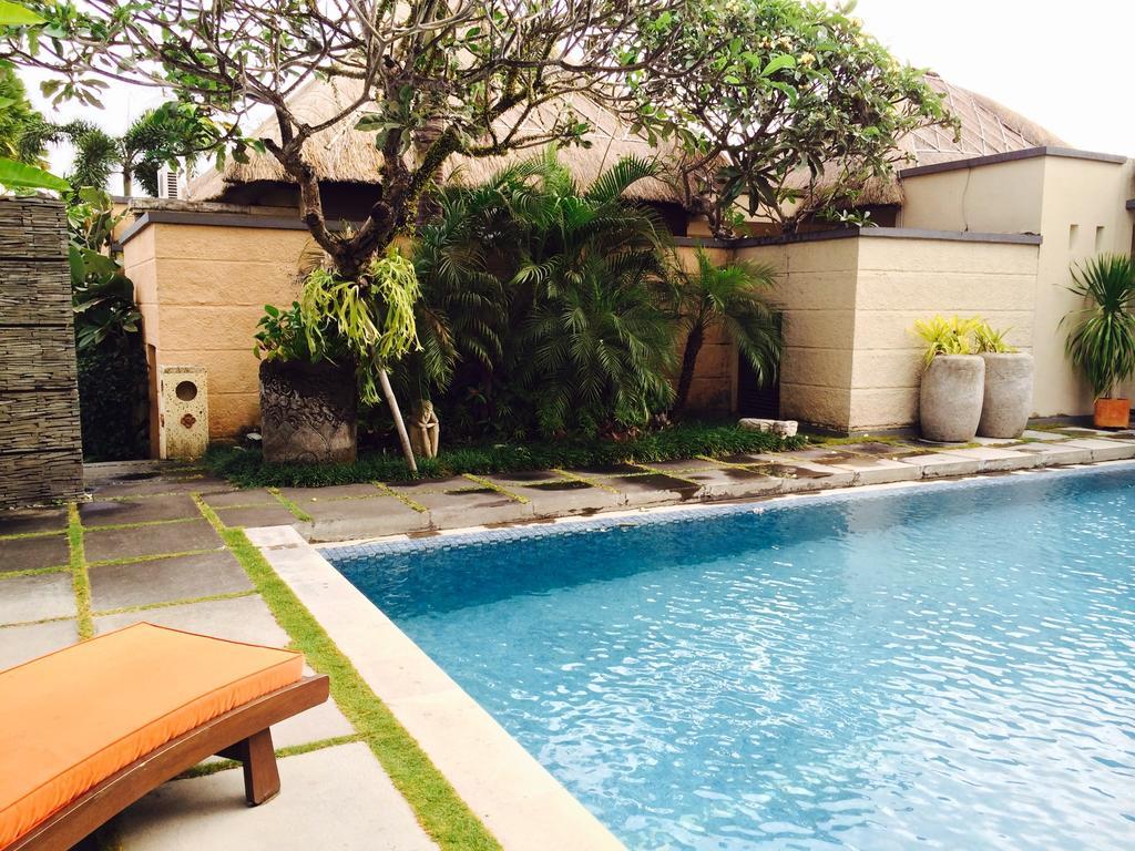 D'Alang Alang Villas Seminyak Exteriör bild
